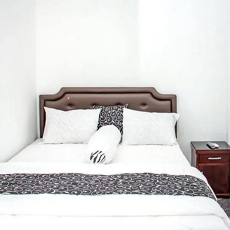 Samar Wulu Guest House Syariah Mitra Reddoorz Near Ketapang Ketapang  Exteriör bild