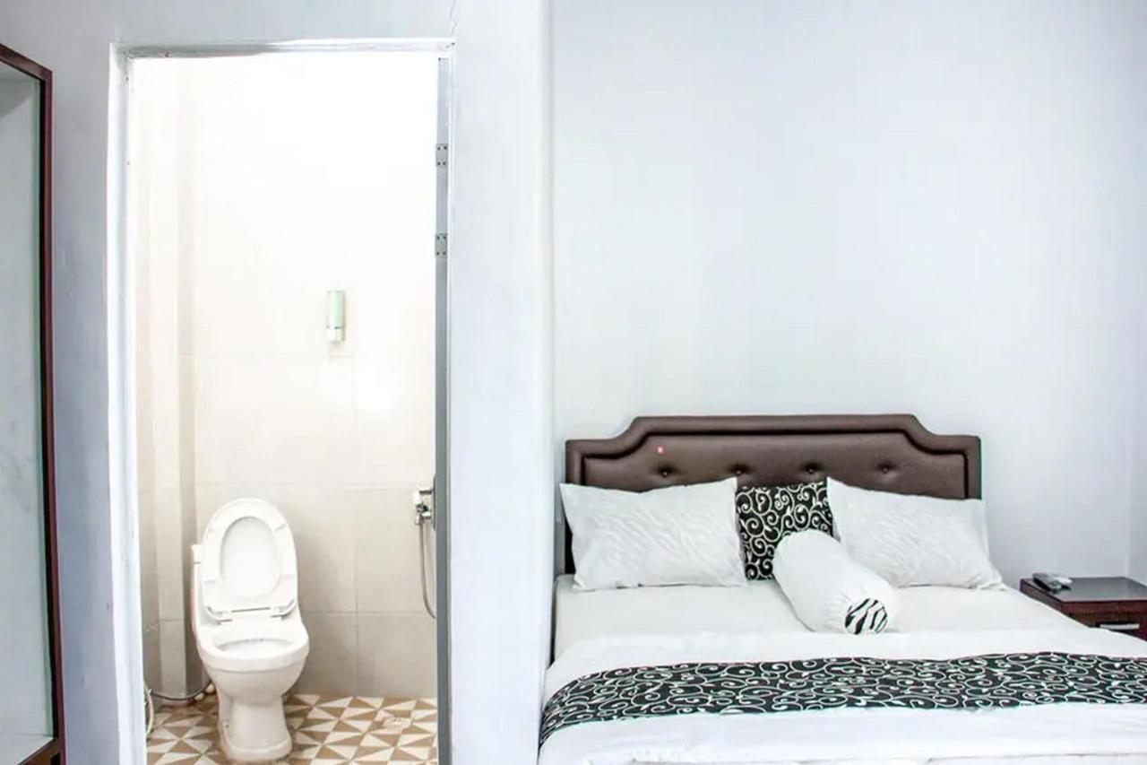 Samar Wulu Guest House Syariah Mitra Reddoorz Near Ketapang Ketapang  Exteriör bild