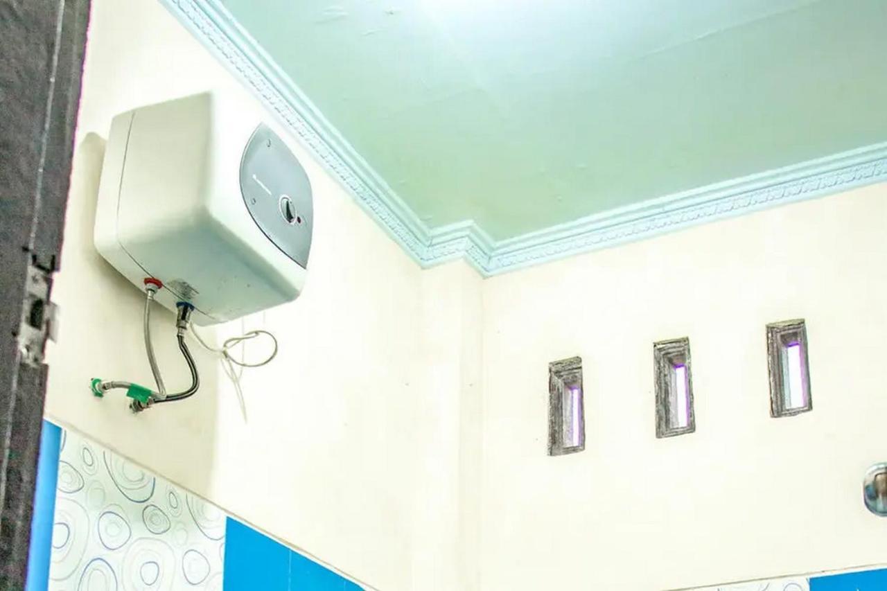 Samar Wulu Guest House Syariah Mitra Reddoorz Near Ketapang Ketapang  Rum bild